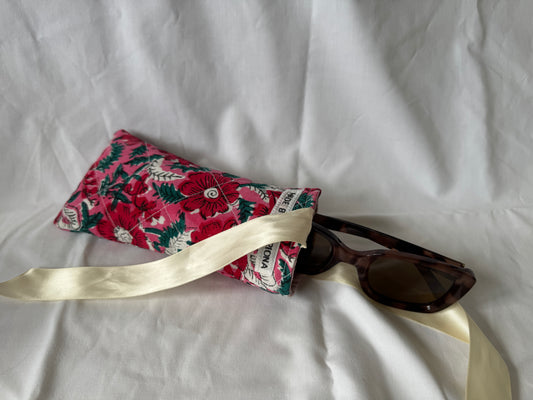 Glasses Case for Refugease