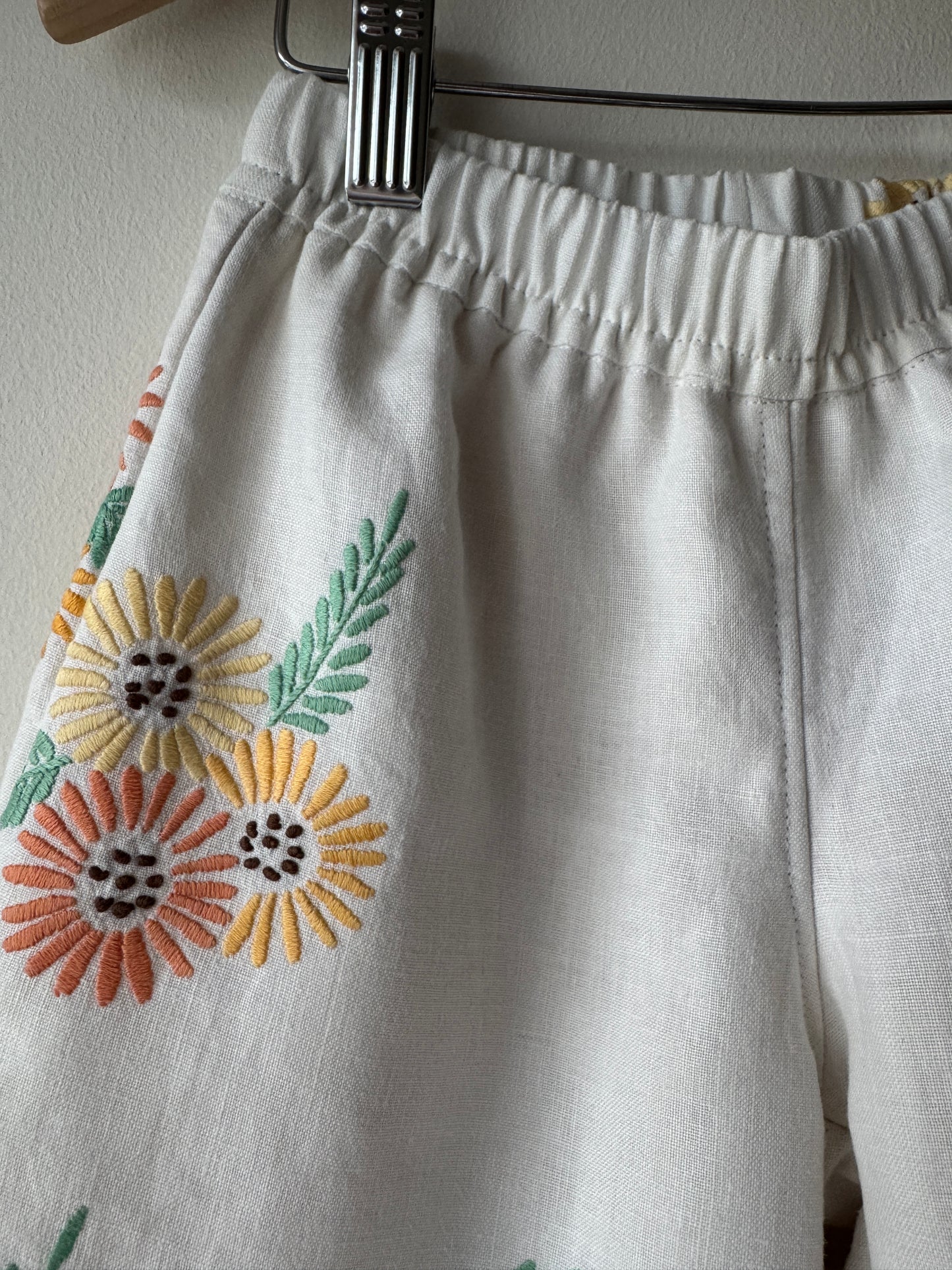 Vintage linen marigold embroidery pants 2-3 years