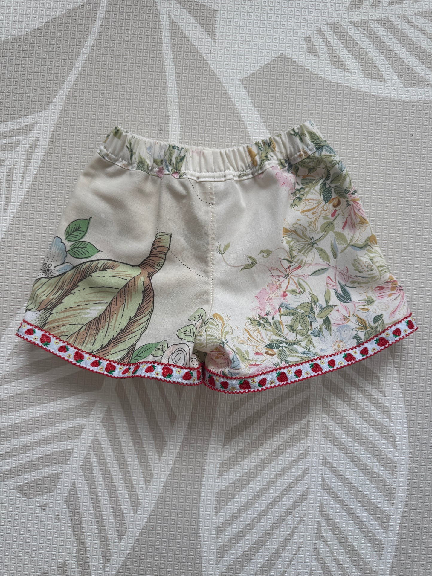 Brown bunny shorts 9-12 months