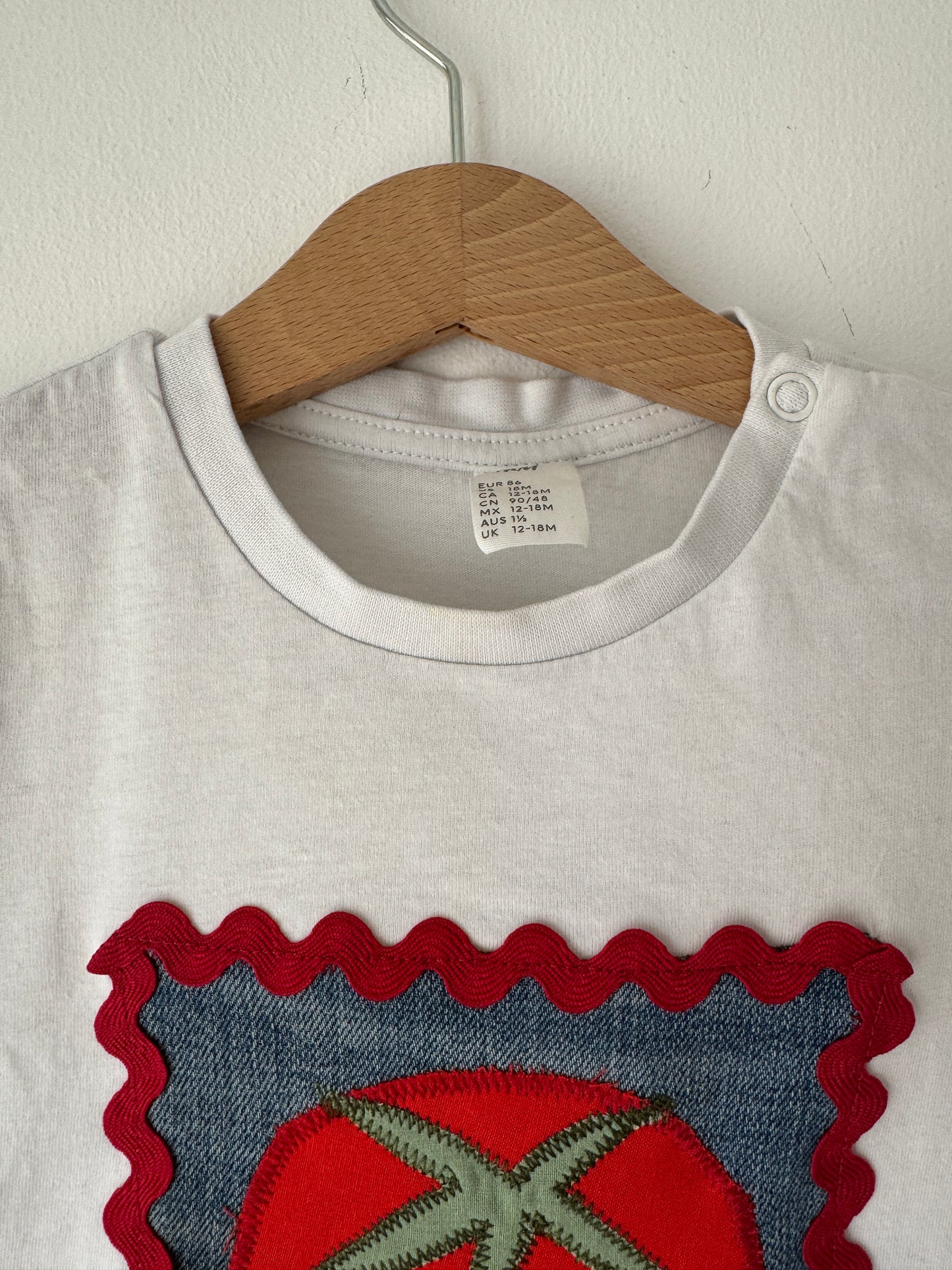 Upcycled Tomato T-shirt White 12-18 months