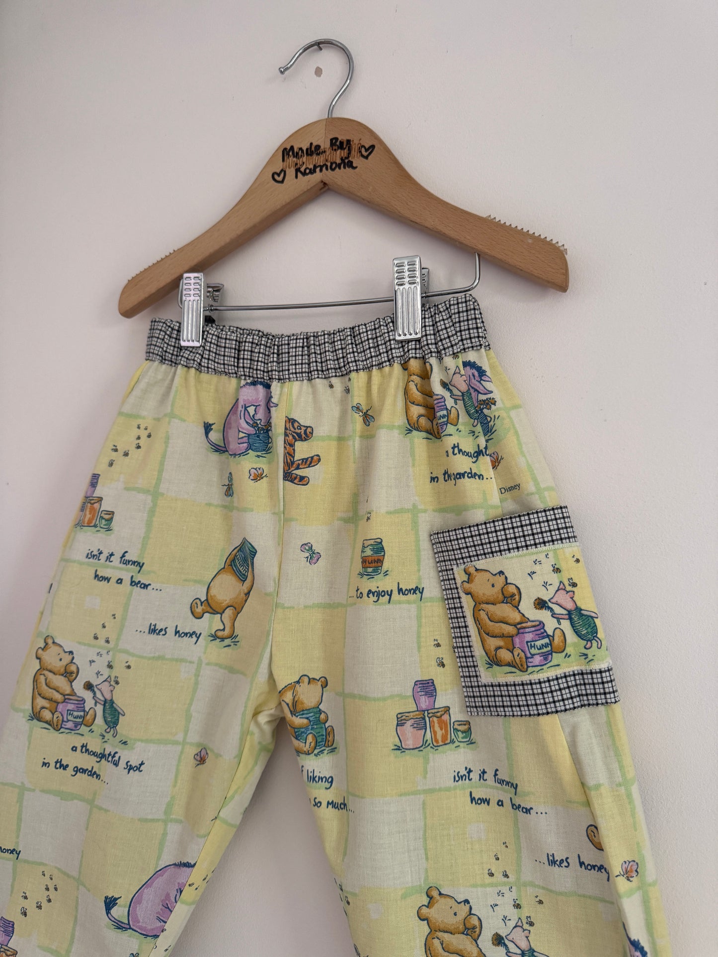 Reversible Winnie the Pooh/tulip appliqué, barrel leg pant set 3-4 years