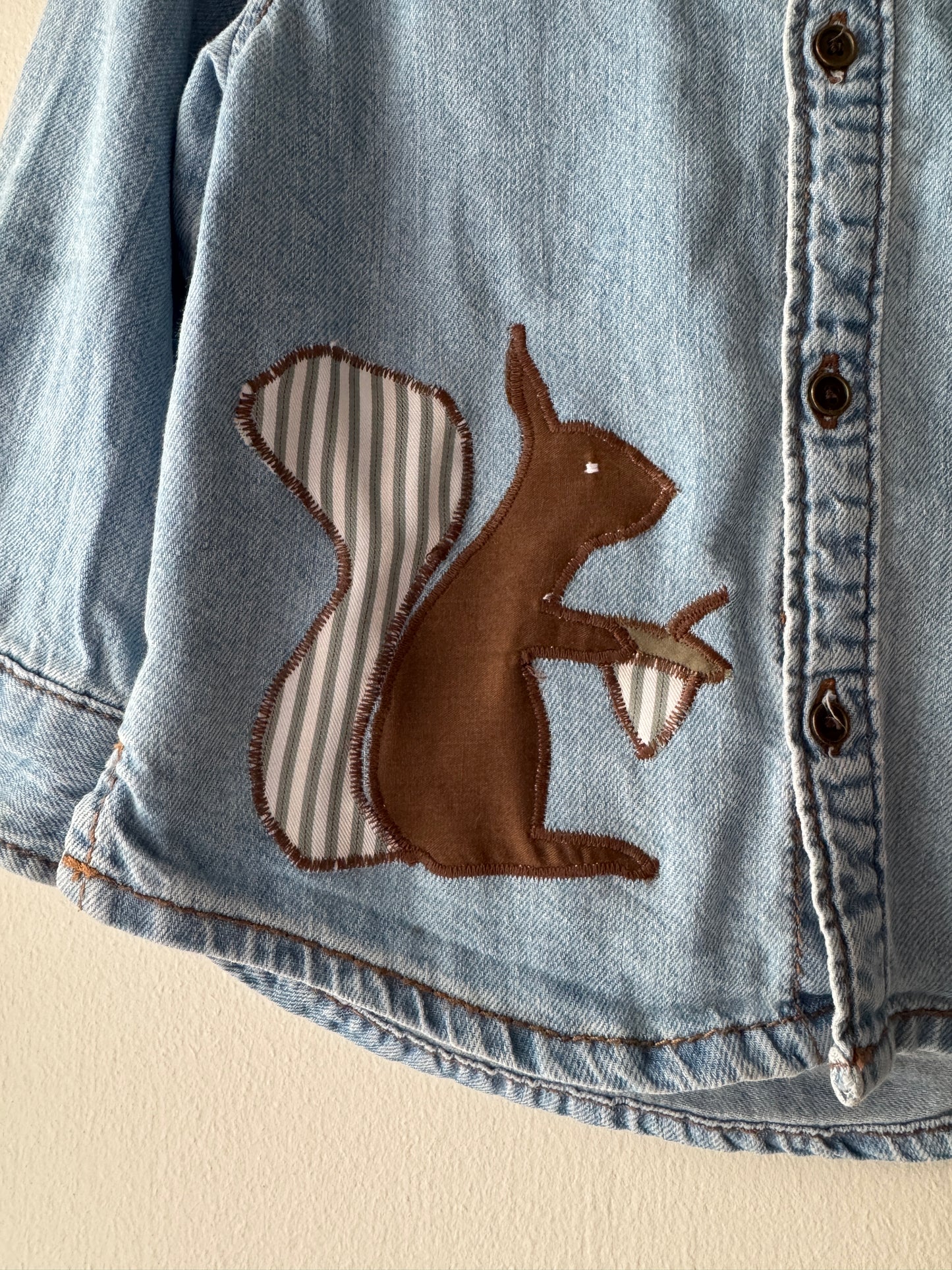 Squirrel & Apple appliqué shirt 12-18 months