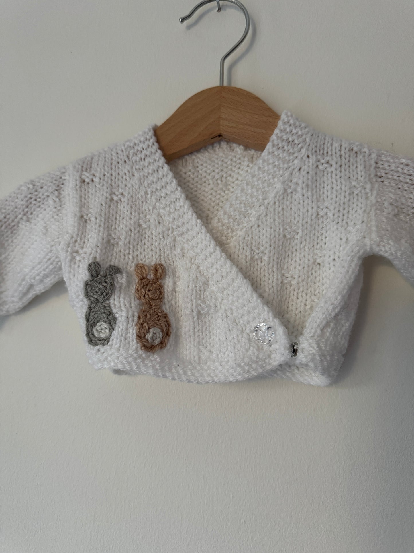 GYMBOREE White bunny embroidery cardigan (Newborn up to 3 months)