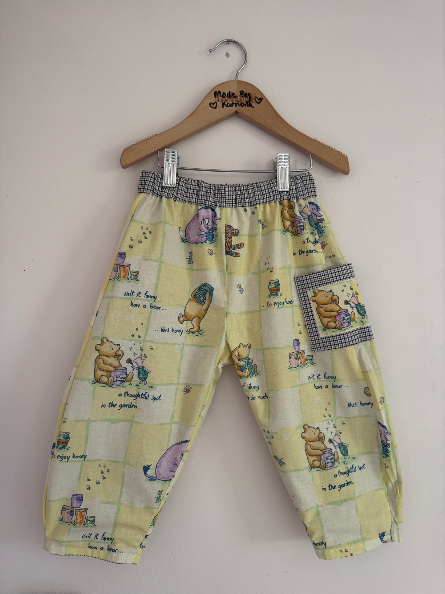 Reversible Winnie the Pooh/tulip appliqué, barrel leg pant set 3-4 years