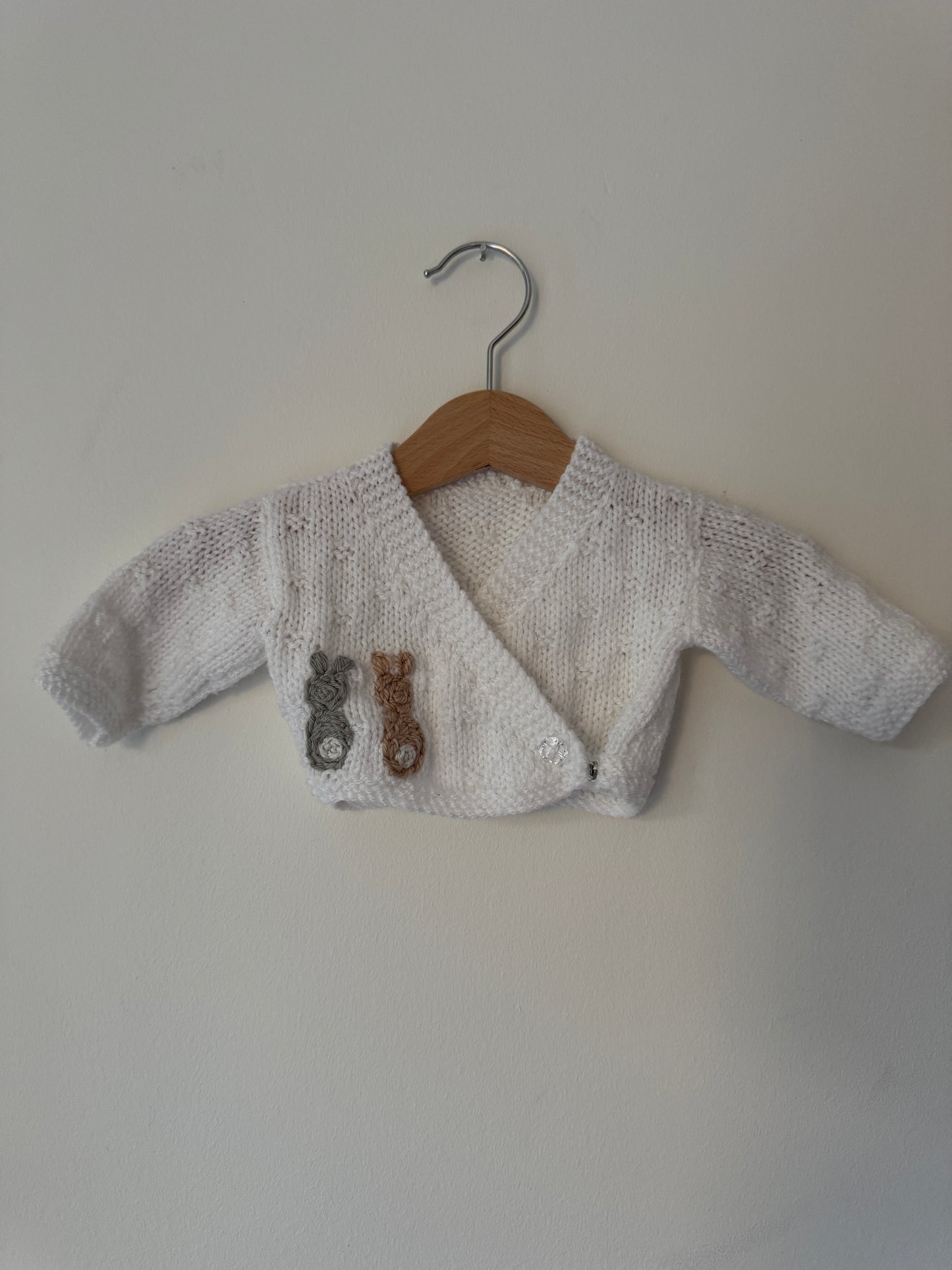 GYMBOREE White bunny embroidery cardigan (Newborn up to 3 months)
