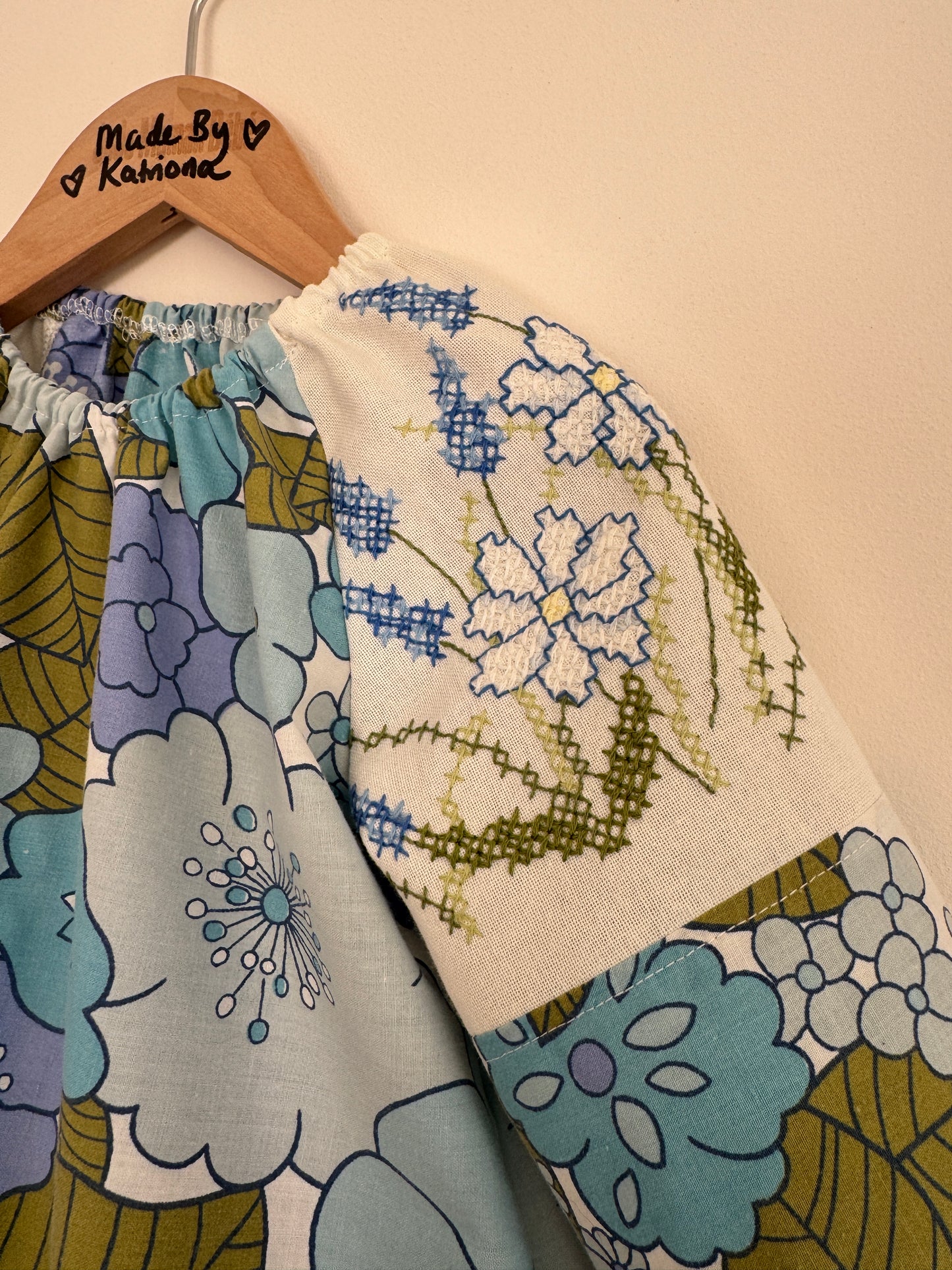 Vintage fabrics toddler smock top 2-3 years