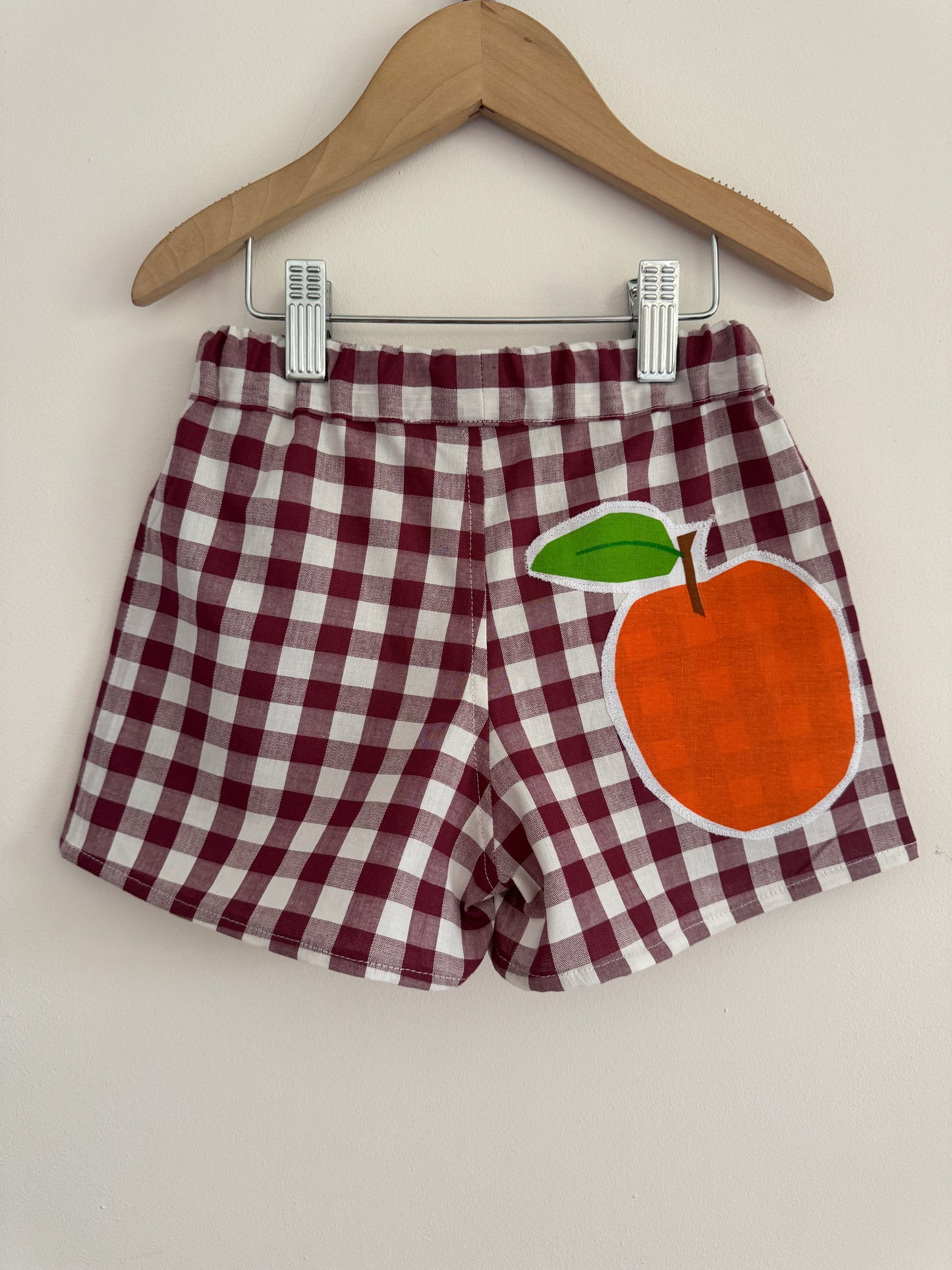 Hungry caterpillar shorts with pocket 3-4 years