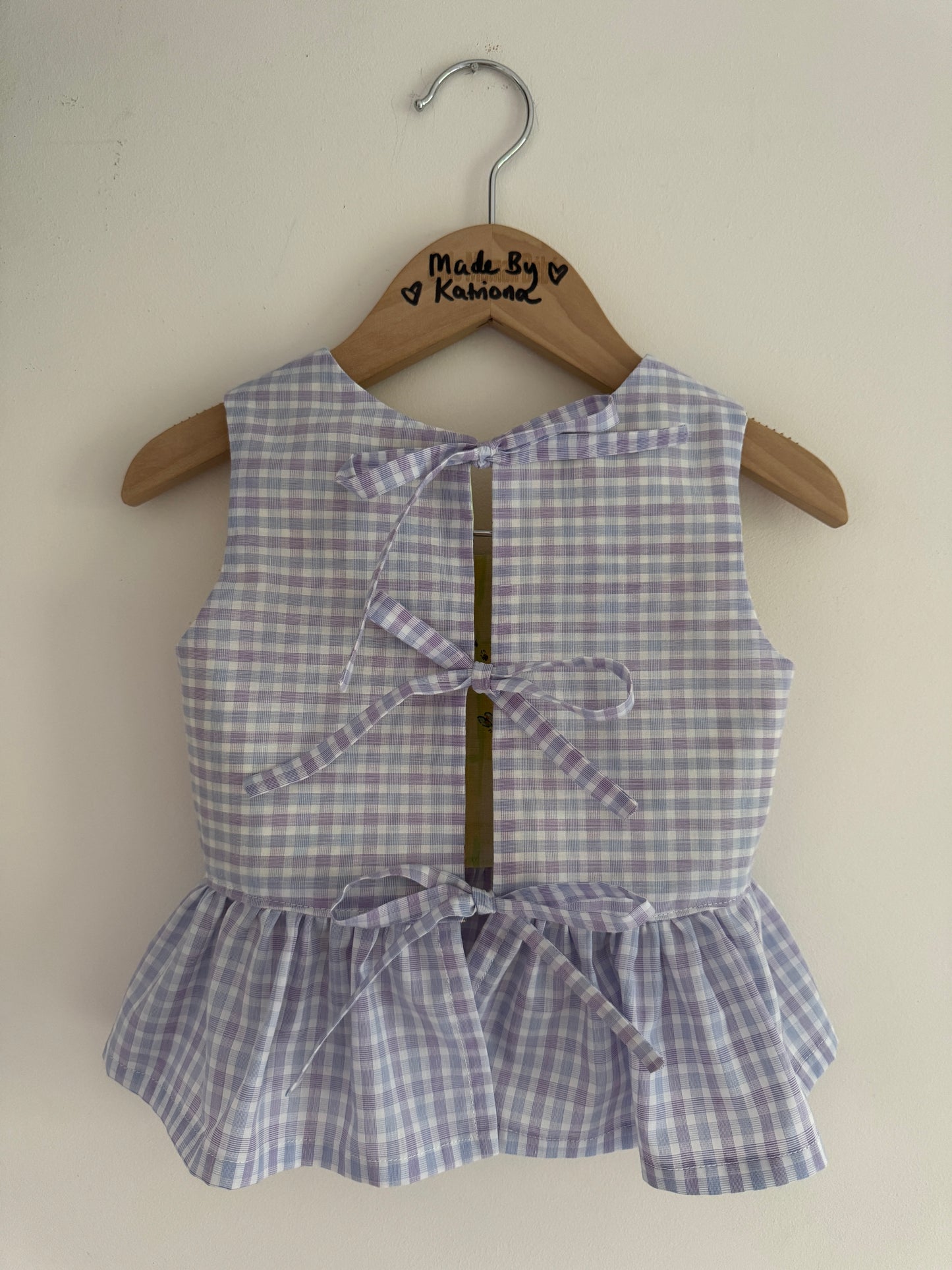 Reversible Winnie the Pooh top with bows 18-24 months
