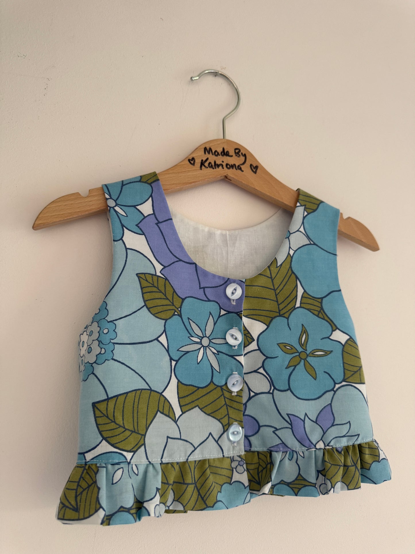 Vintage 70s flower power cropped top and pants set 2-3 years