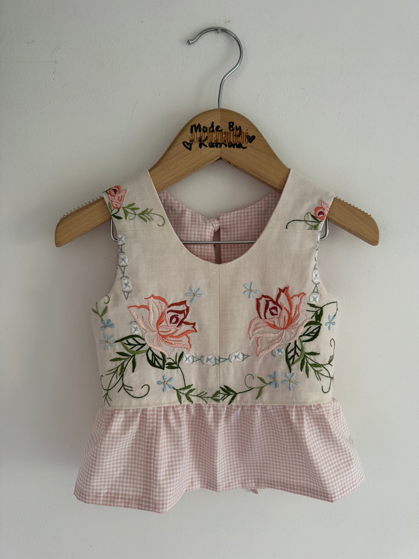 Vintage embroidery reversible bow tie top 18-24 months