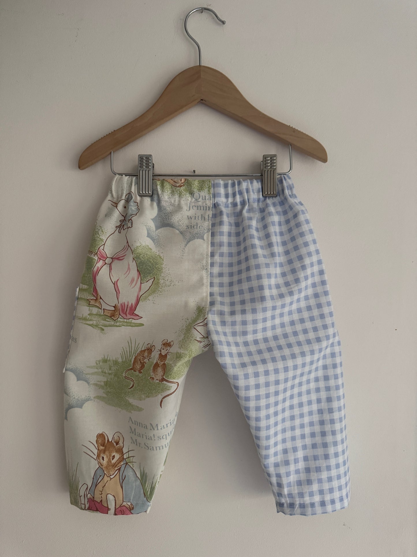 Blue gingham/‘Peter Rabbit’ barrel leg pants 12-18 months
