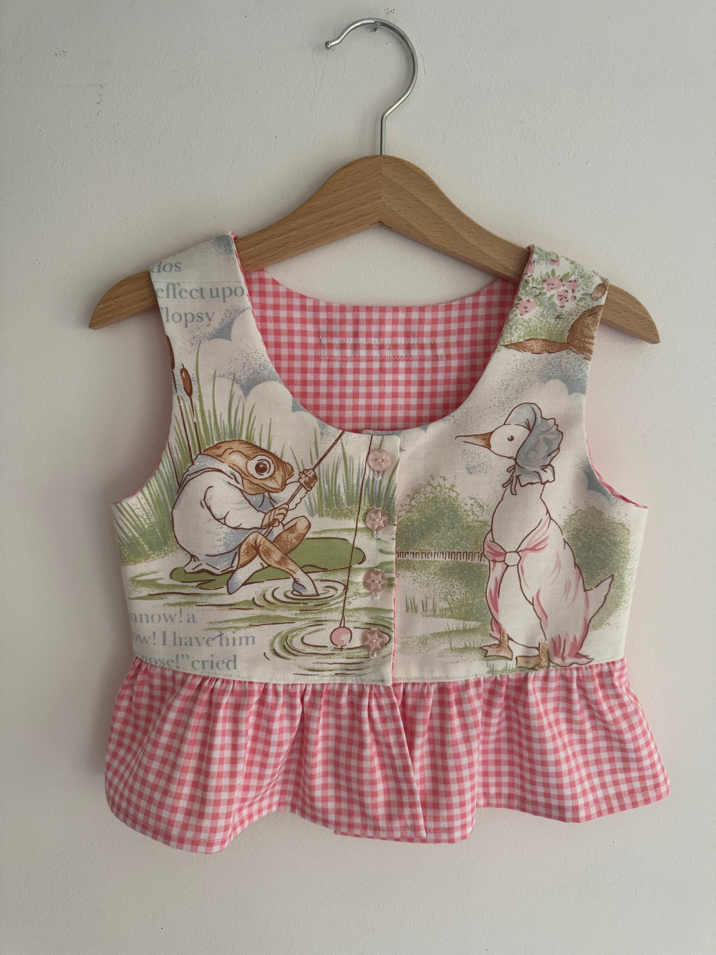 Vintage ‘Peter Rabbit’ Beatrix Potter Top 4-5 years