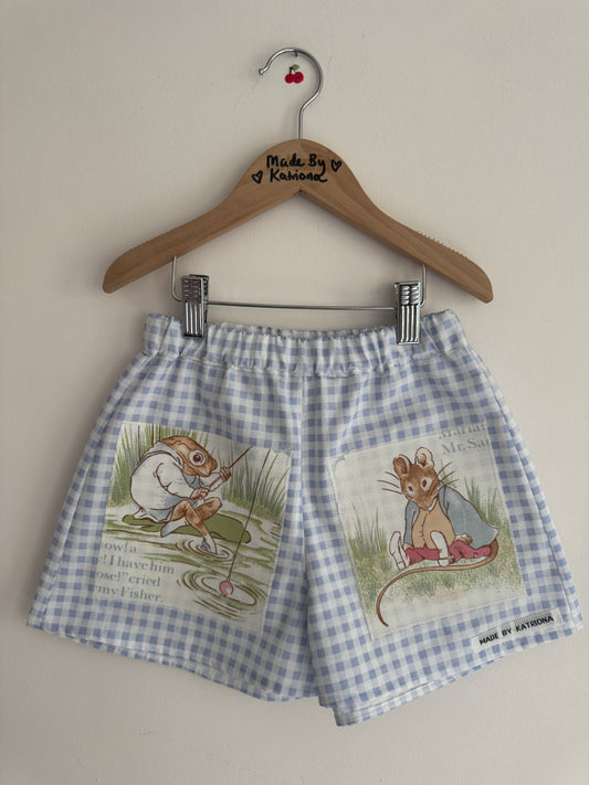 Blue gingham shorts with ‘Peter Rabbit’ patches 4-5 years