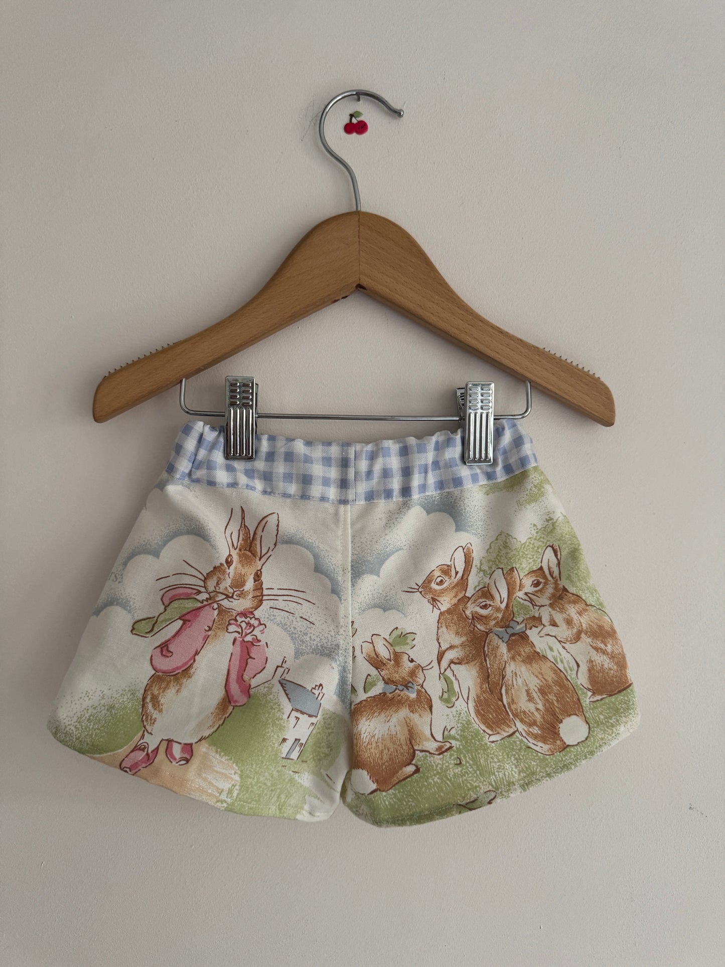Vintage ‘Peter Rabbit’ Beatrix Potter shorts 6-9 months