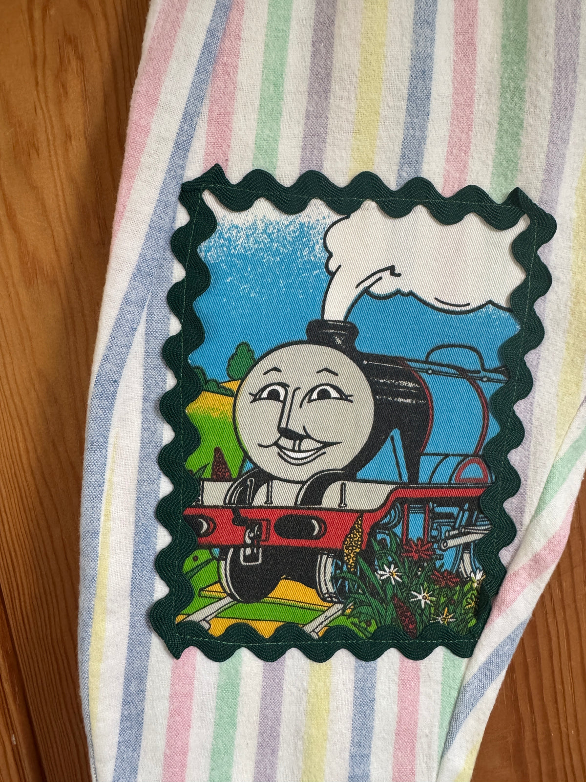 Thomas the tank engine barrel leg pants 3-4 years