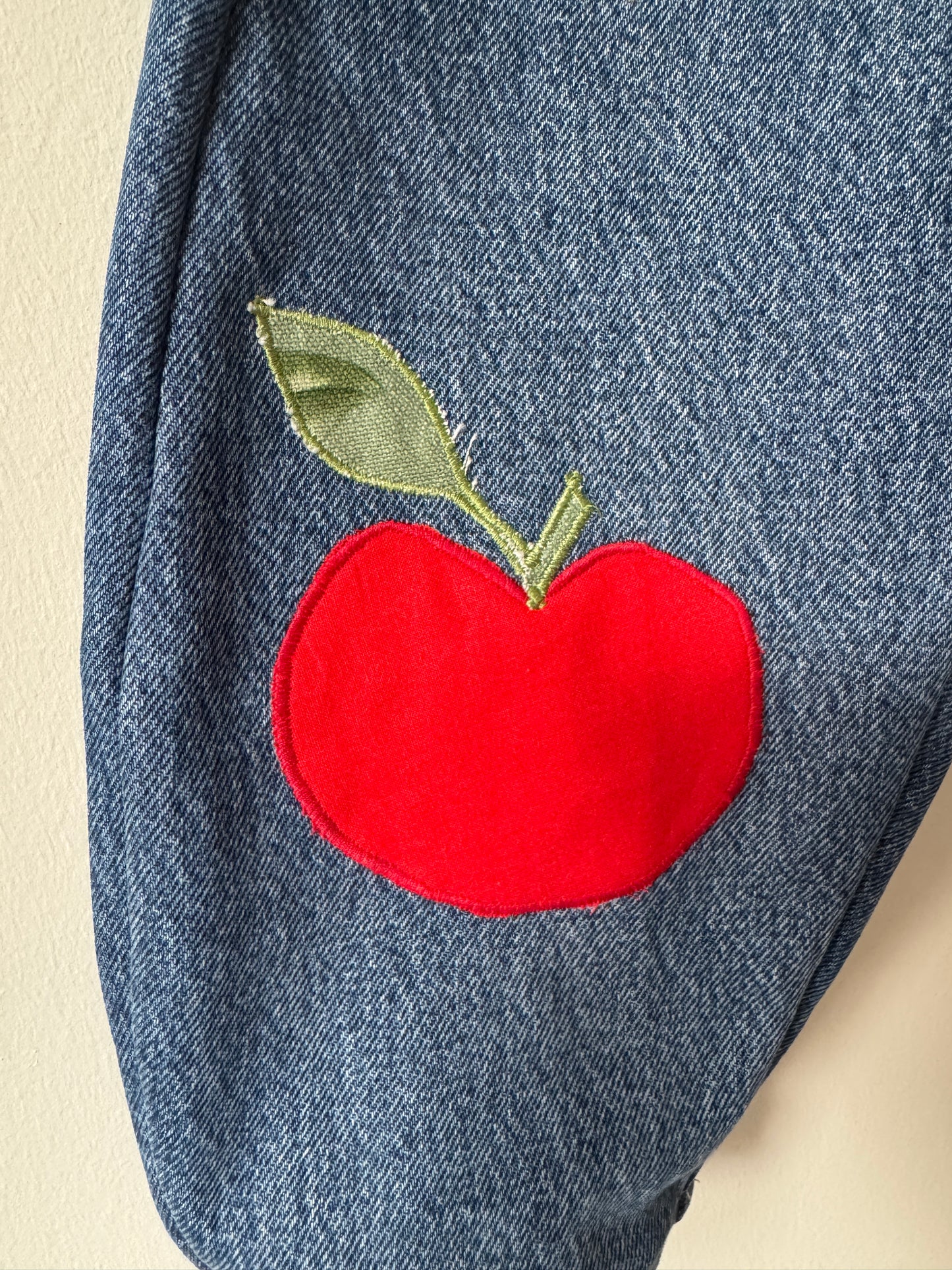 Woodland creatures appliquéd denim barrel leg pants 3-4 years