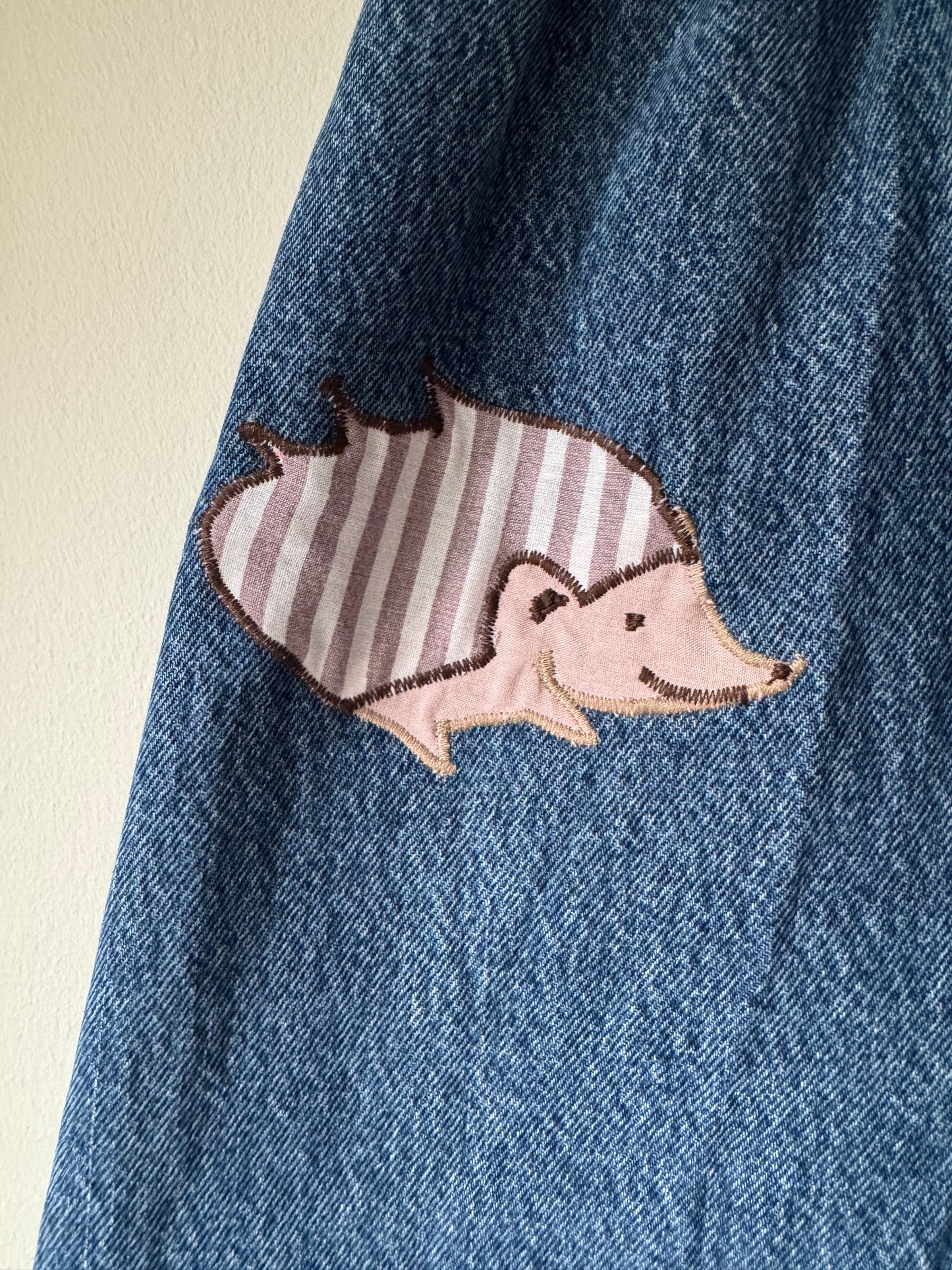 Woodland creatures appliquéd denim barrel leg pants 3-4 years