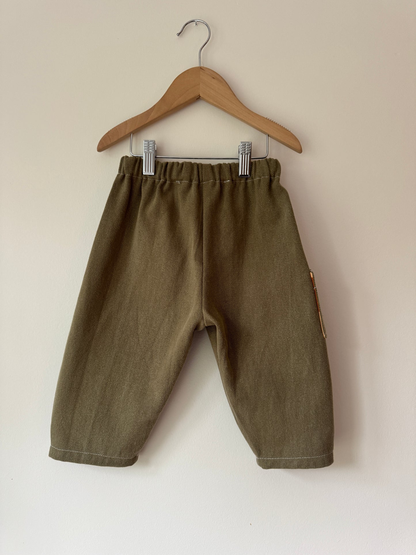 Carrot appliqué denim barrel leg pants 18-24 months