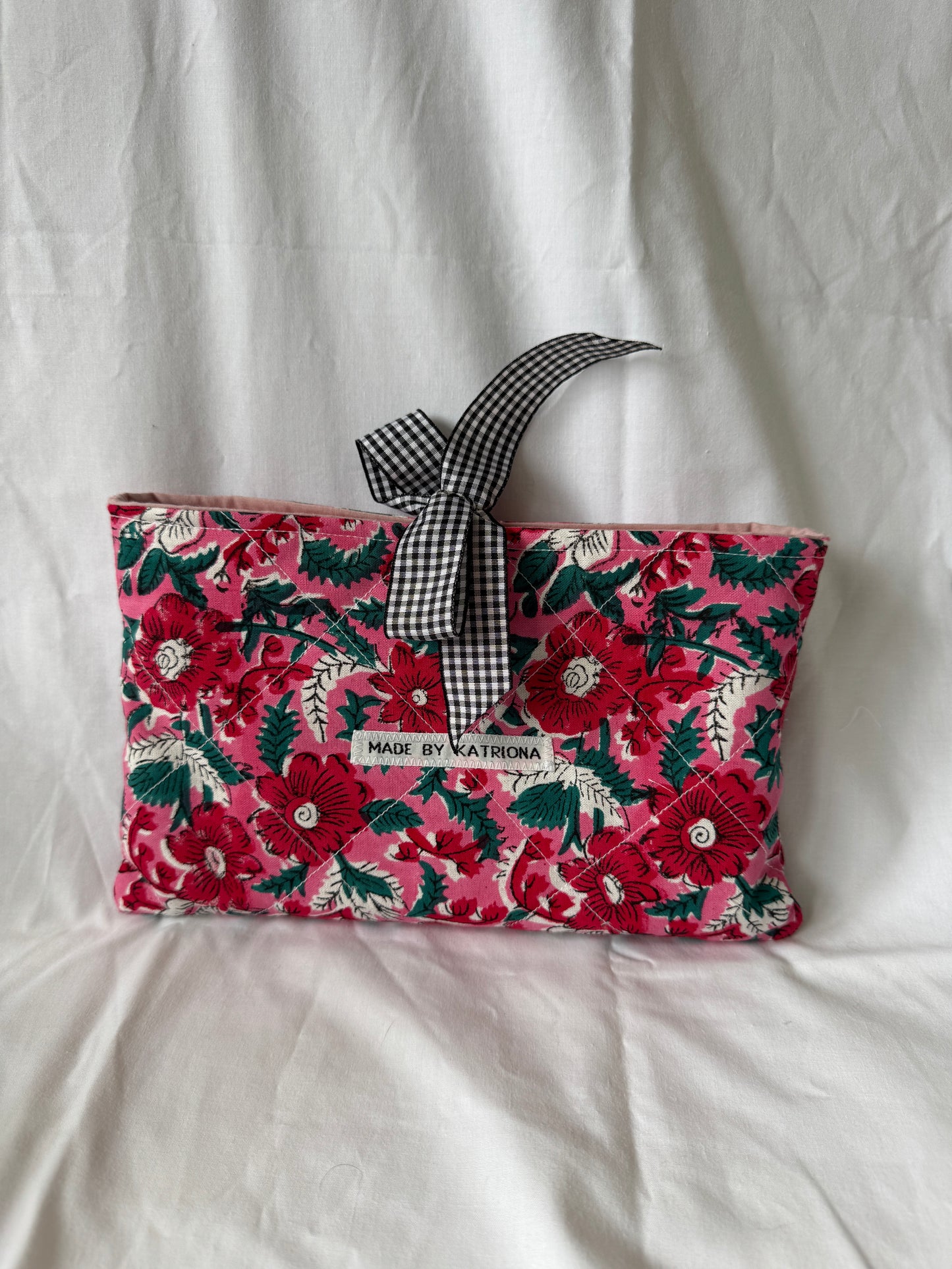 Book sleeve for Refugease