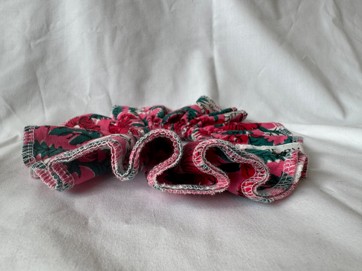 Overlocked Ruffle Scrunchie for Refugease