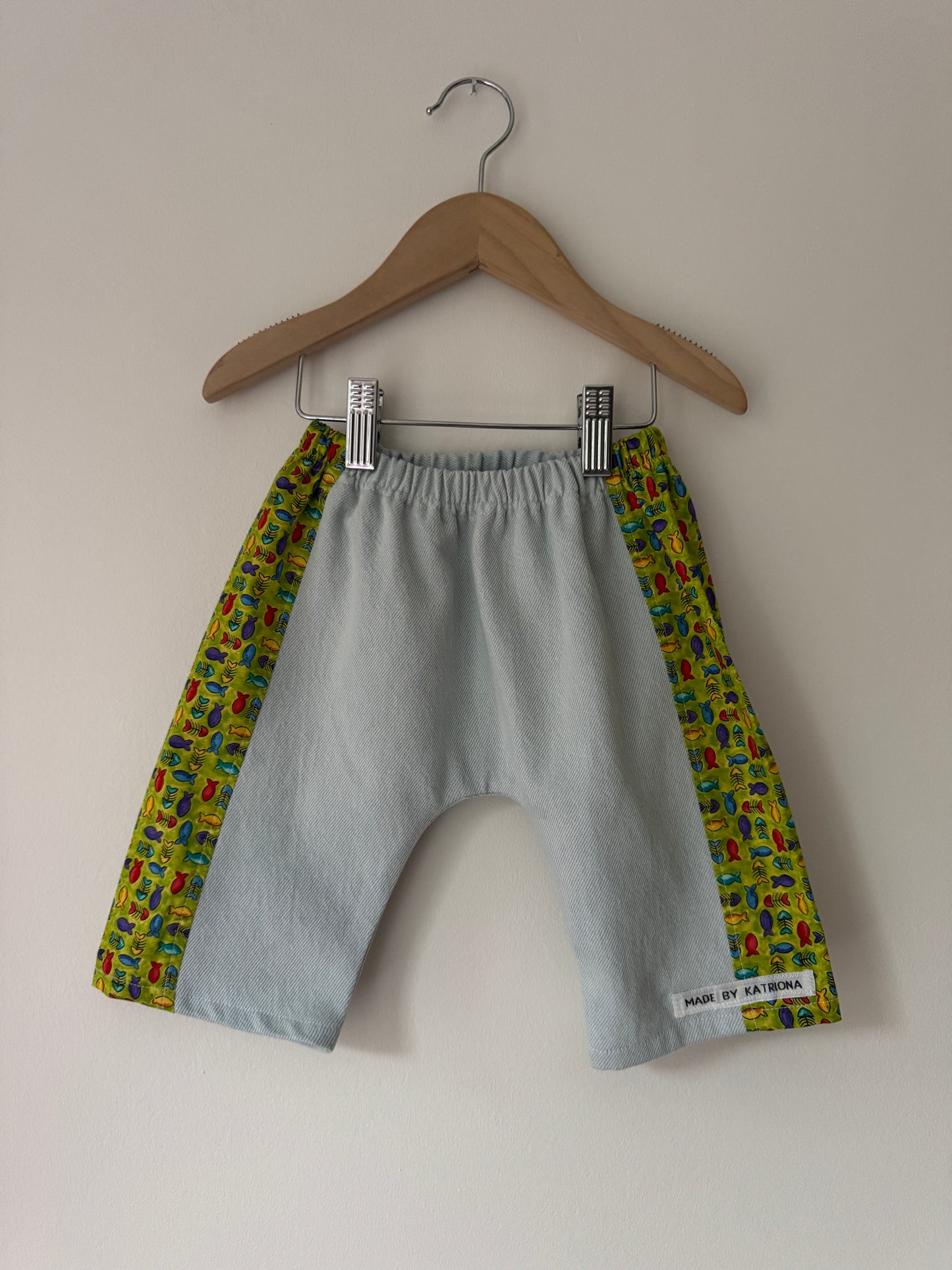 Little fishes pants 6-12 months