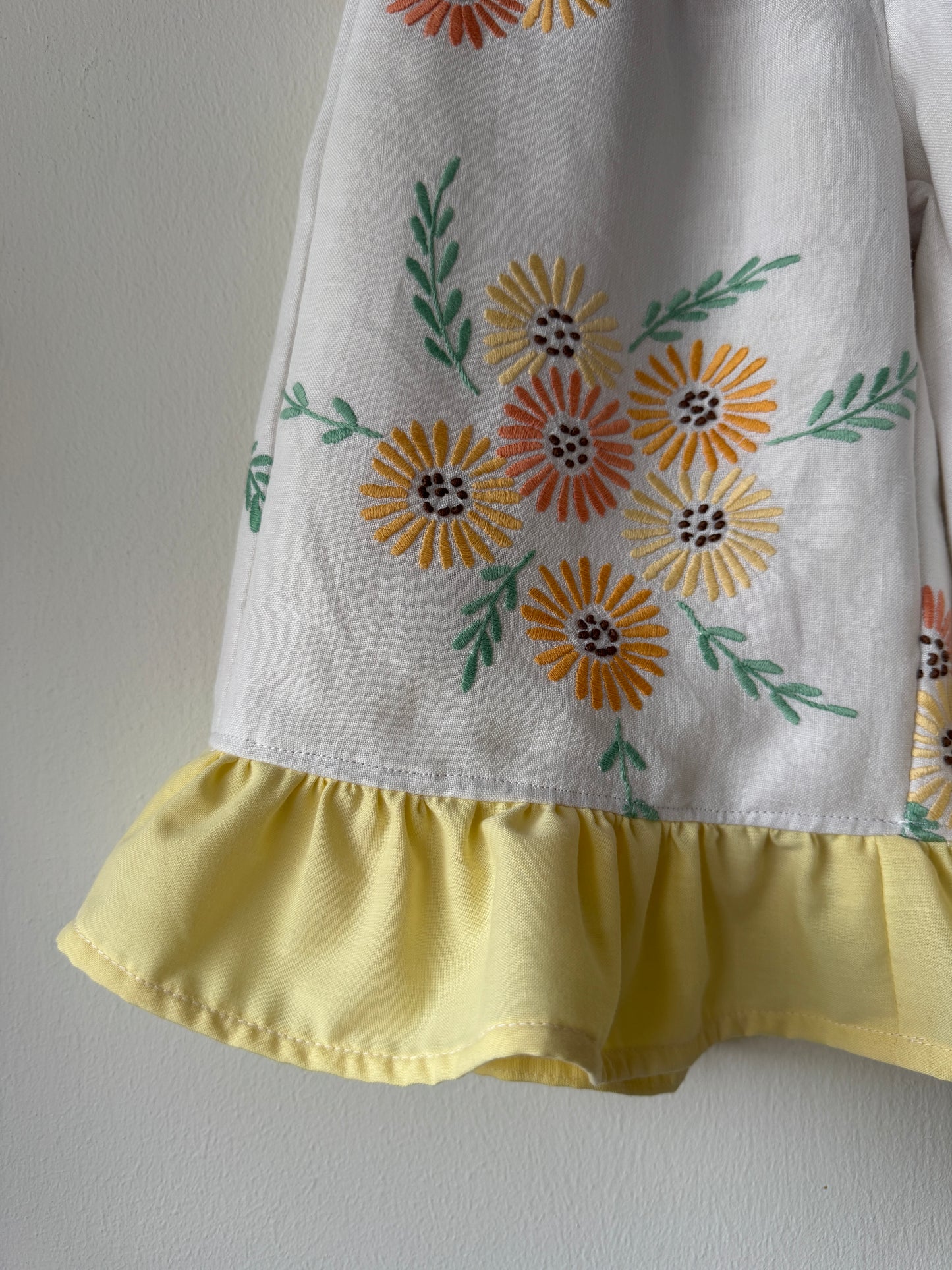 Vintage linen marigold embroidery pants 2-3 years
