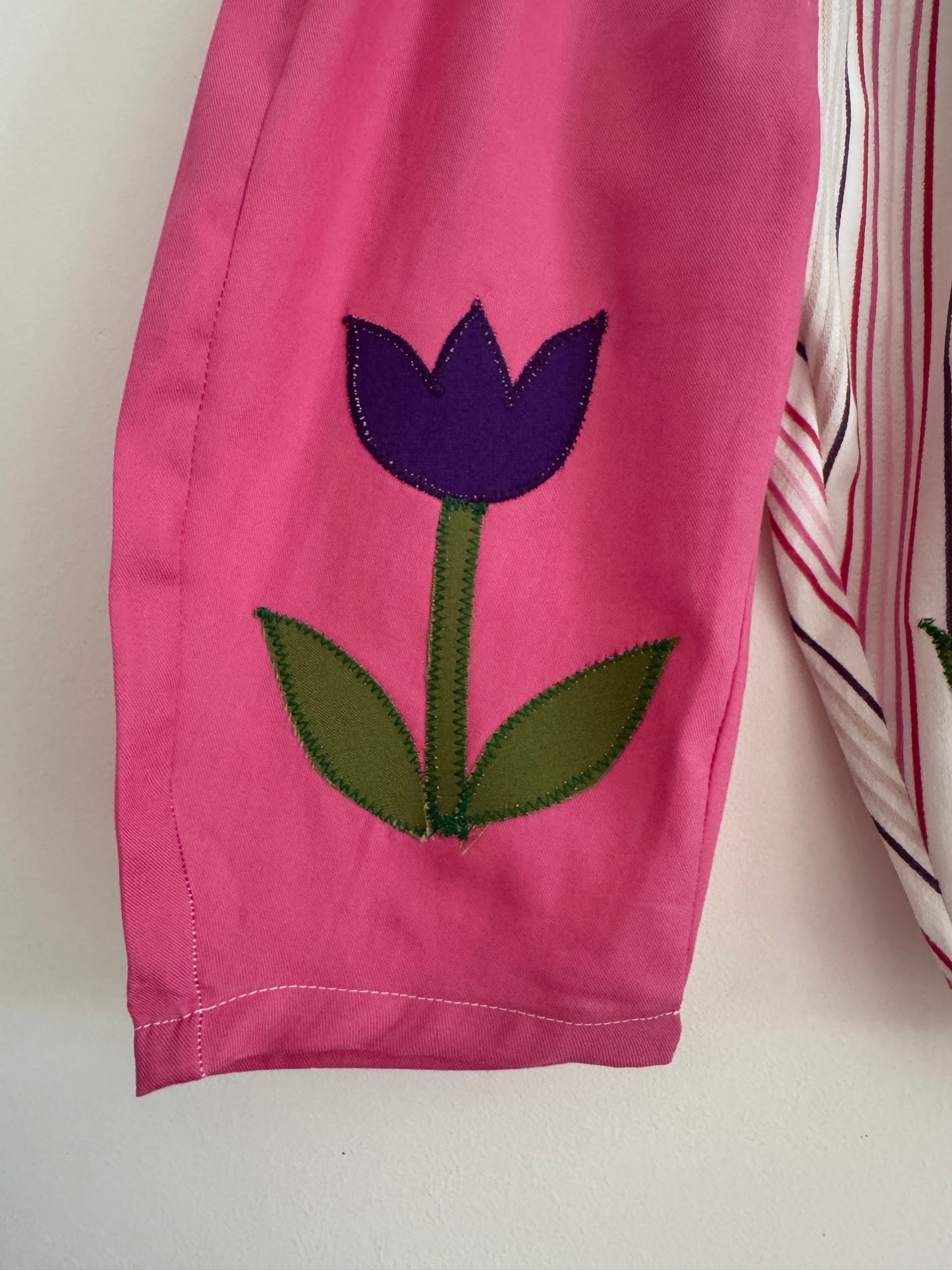Pink & striped barrel leg pants 12-18 months with tulips