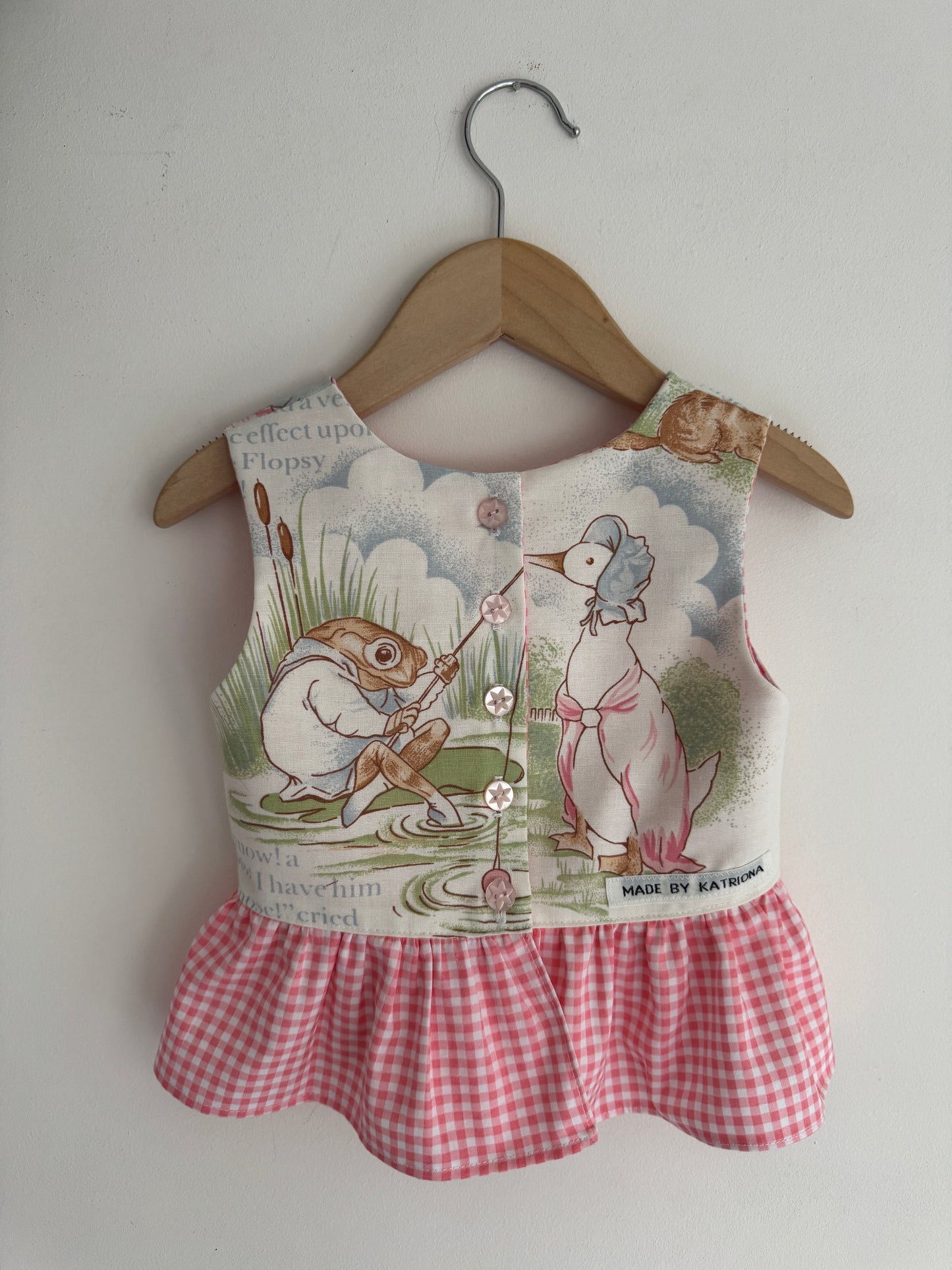 Vintage ‘Peter Rabbit’ Beatrix Potter Top 2-3 years