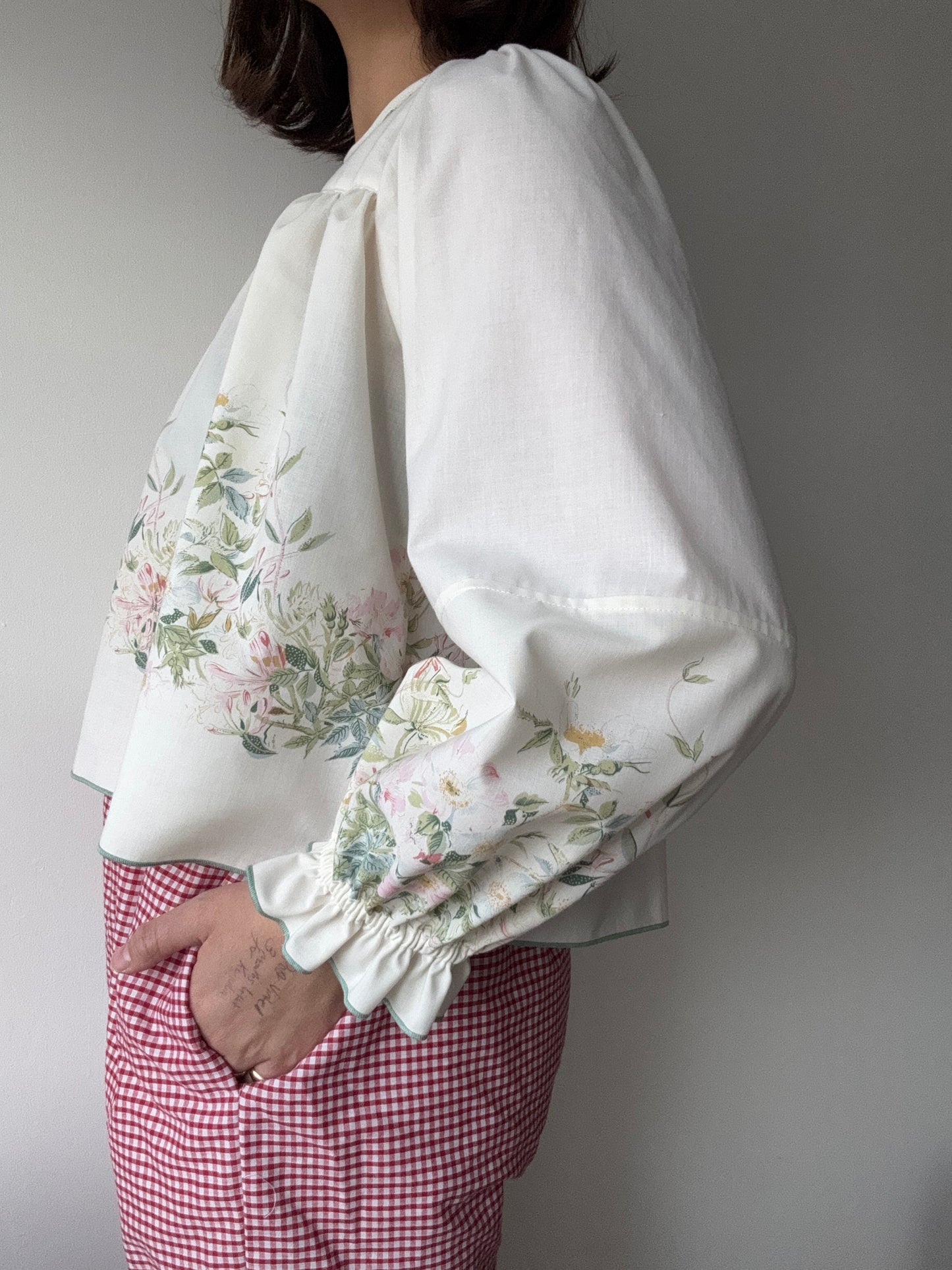 Amelia blouse (Medium)