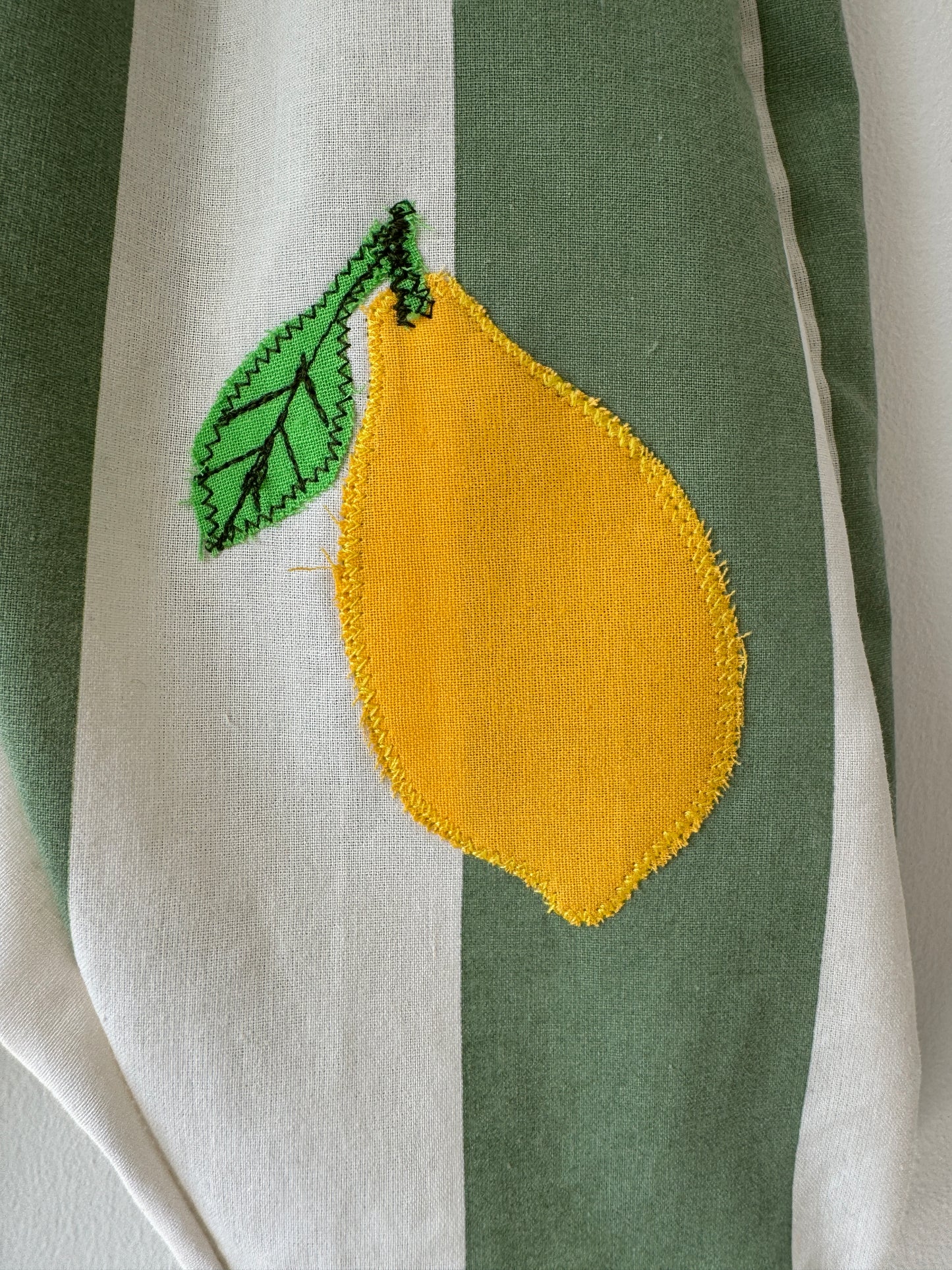 Striped pants lemon applique 6-9 months