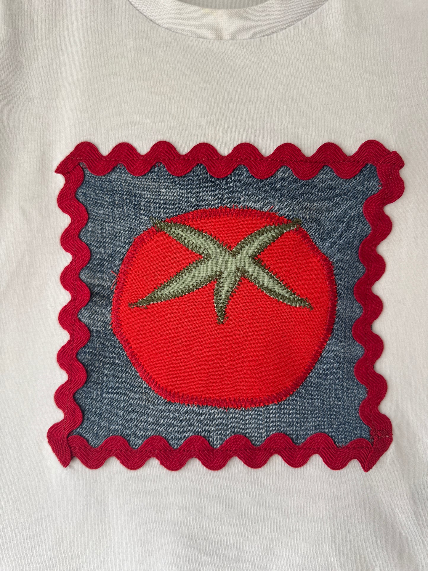 Upcycled Tomato T-shirt White 12-18 months