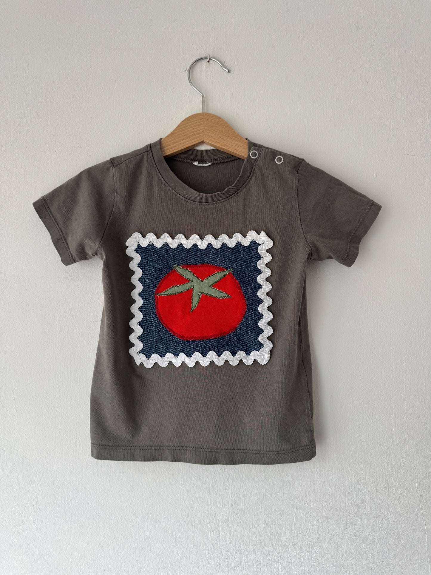 Upcycled Tomato T-shirt Grey 12-18 months