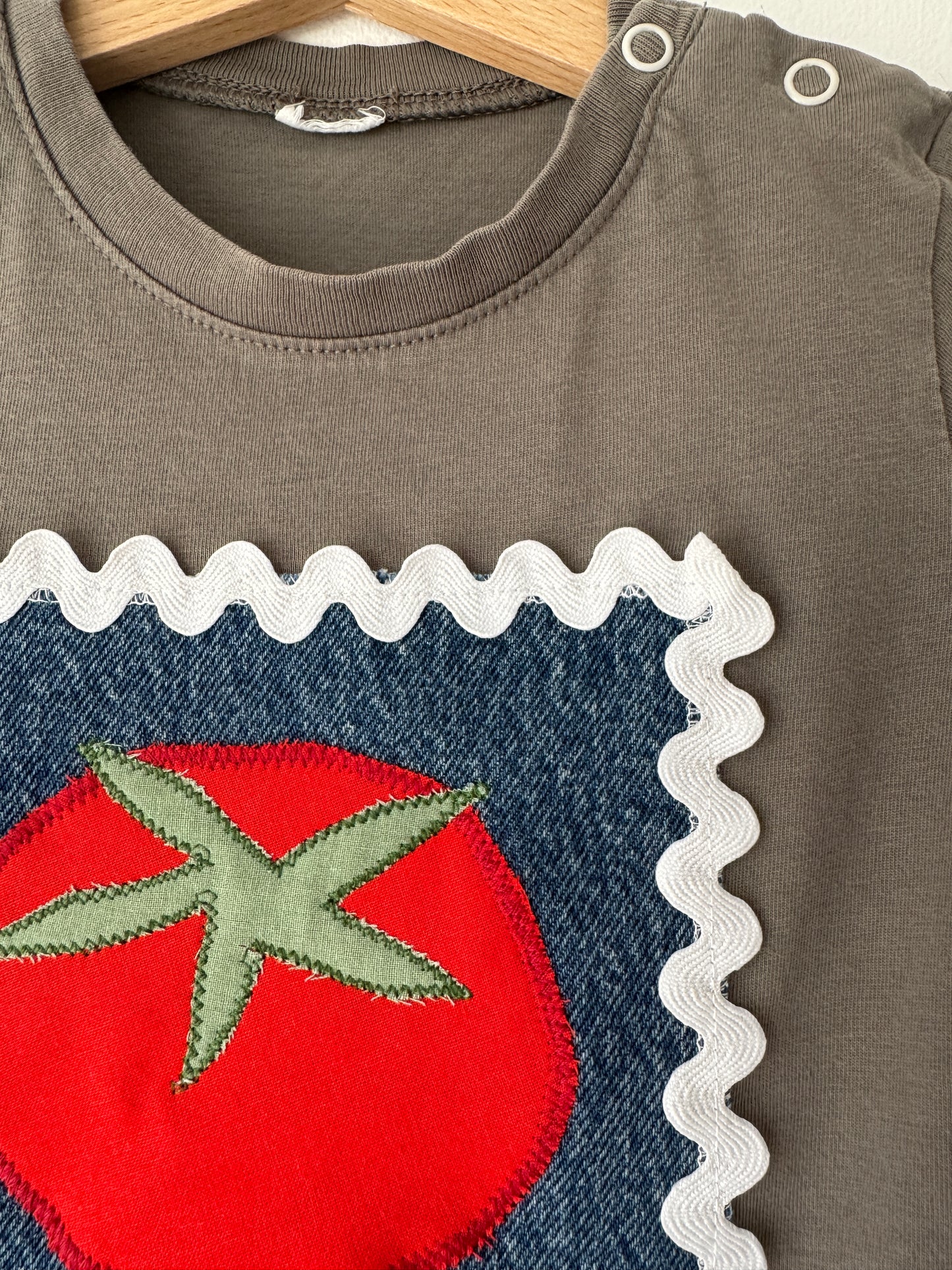 Upcycled Tomato T-shirt Grey 12-18 months